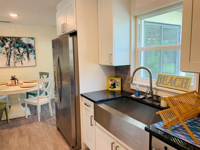 Photo - 4929 Brookmeade Dr