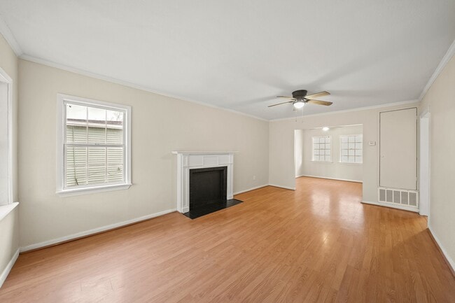 Photo - 1326 W 6th St
