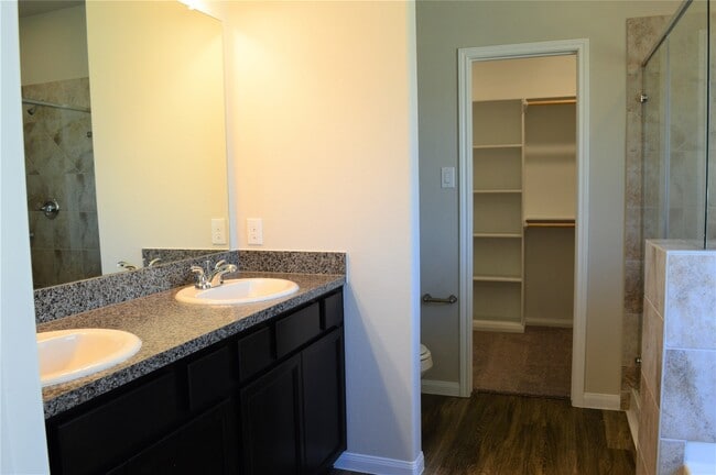 Building Photo - 3722 Bright Moon Ct