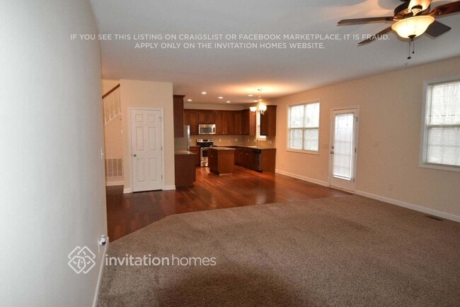 Photo - 335 Oak Alley Trail