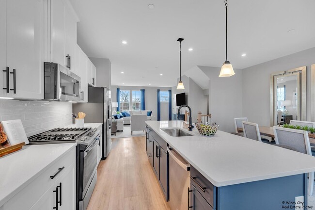 Photo - 908 Jenkins Ct