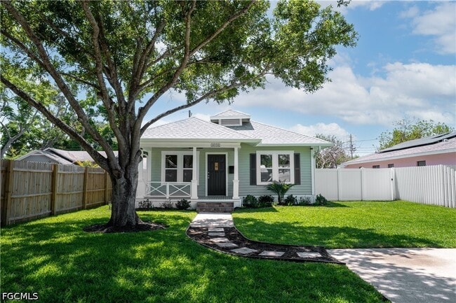 Building Photo - 4058 39th Ave N