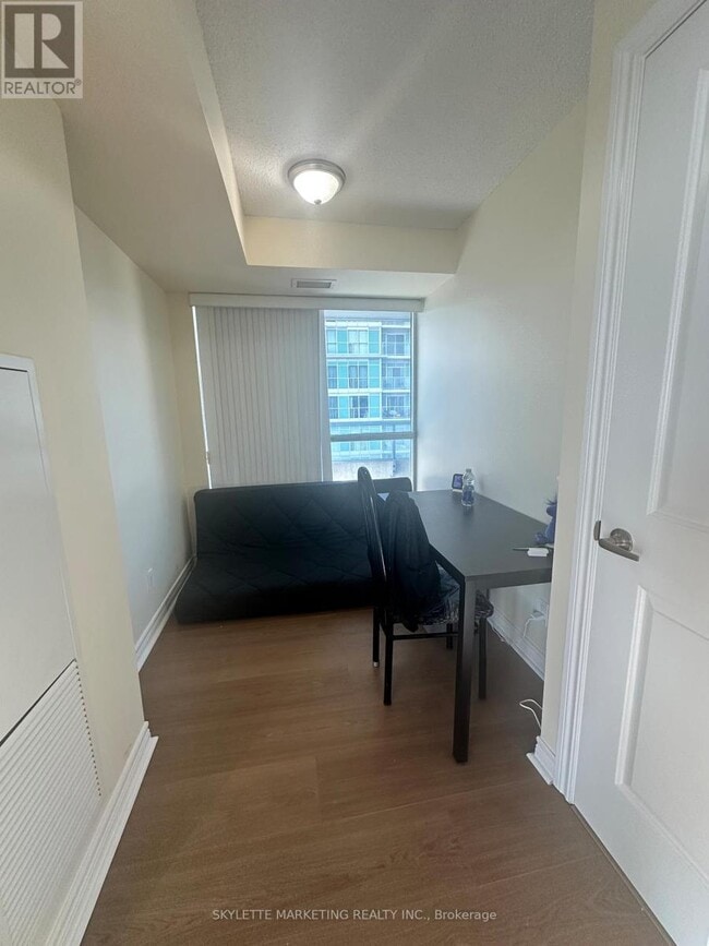 Photo - 50 Town Centre Court Unité 704