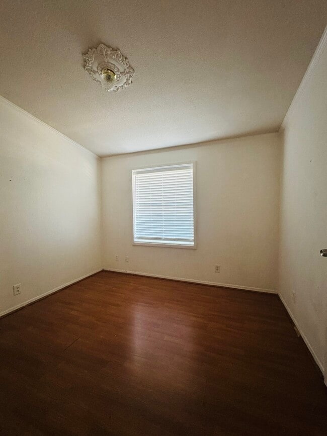 Photo - 10118 Berrypatch Ln