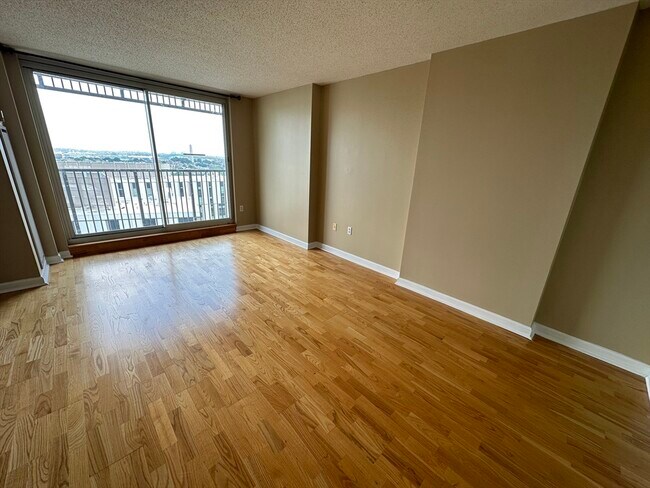 Photo - 10 Museum Way Unit 2027