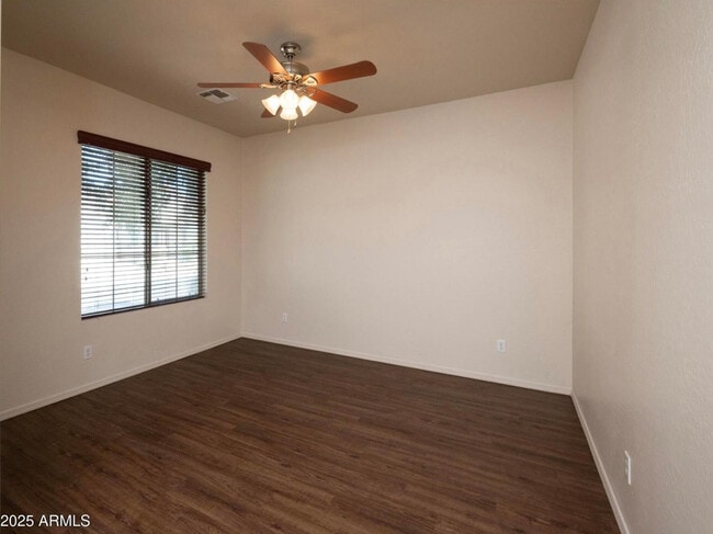 Photo - 141 W Hackberry Dr