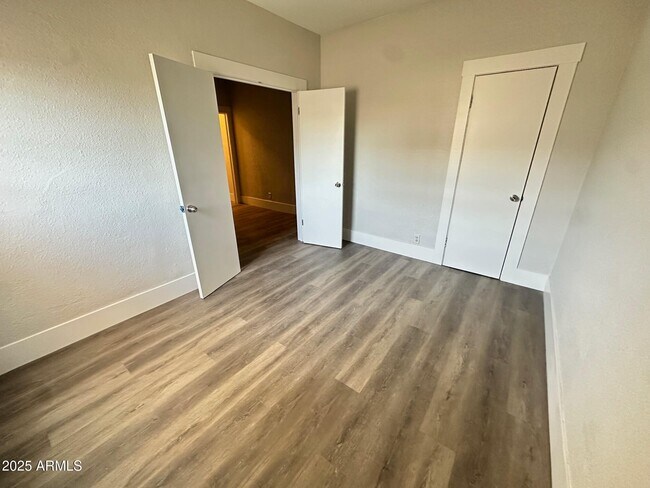 Photo - 2032 W Adams St Unit 2