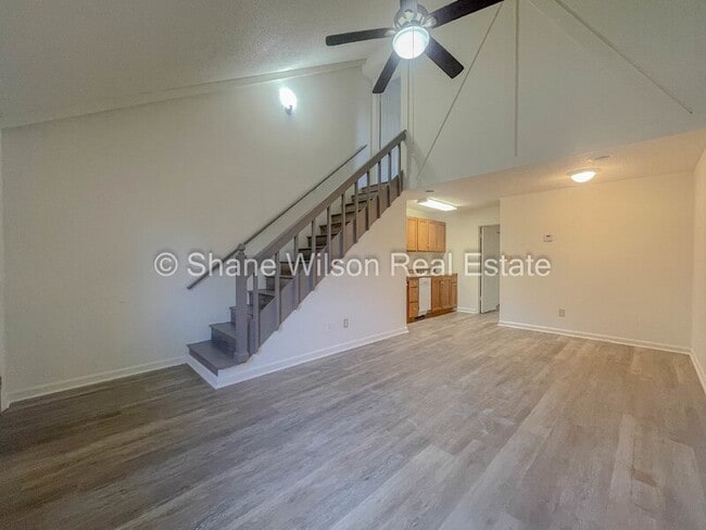 Photo - 3323 Steeple Cir NE