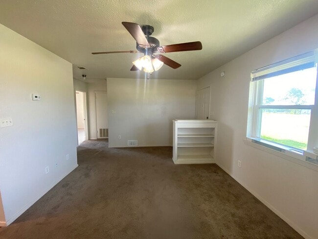 Photo - County Living- 1 mile from Hwy 380
