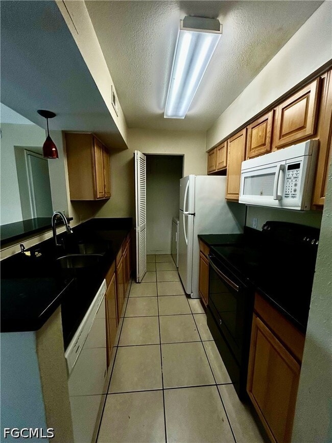 Photo - 2929 Winkler Ave Unit 1015