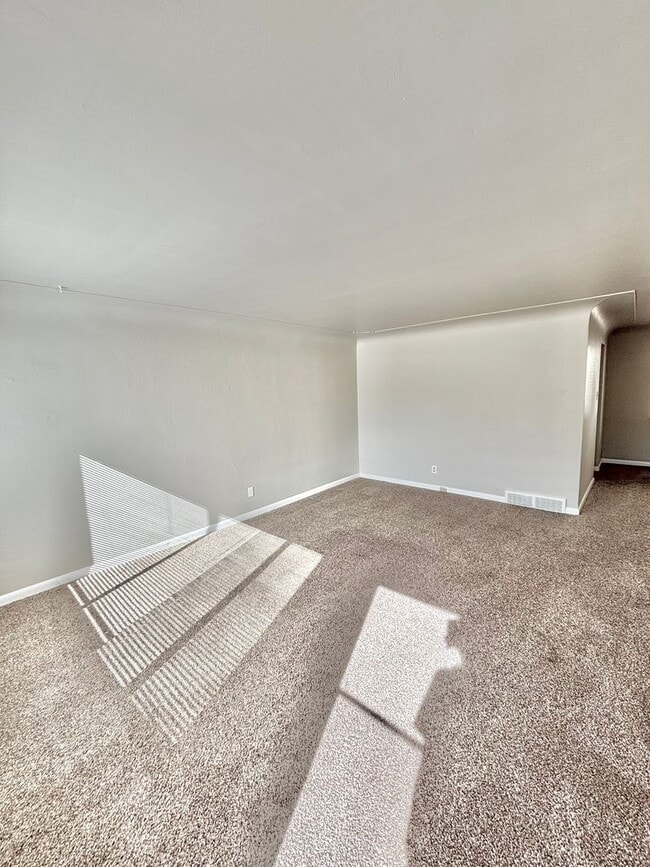 Photo - Remodeled Two Bedroom in University District-Next to DU!! 50% Off Firsts Month Rent!! Unit 2347