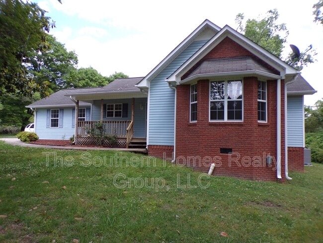 Building Photo - 1425 Hammerhill Rd
