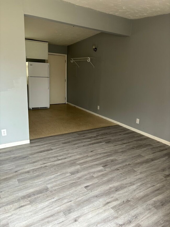 Photo - Myers400 Unit 402