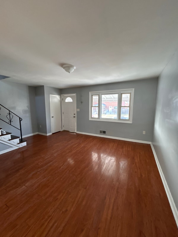 Photo - 1409 Nicolay Way