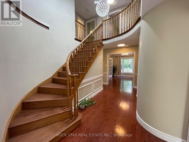 Photo - 106 Milbourne Crescent