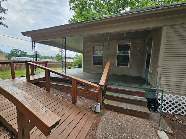 Photo - 11 Smith Dr