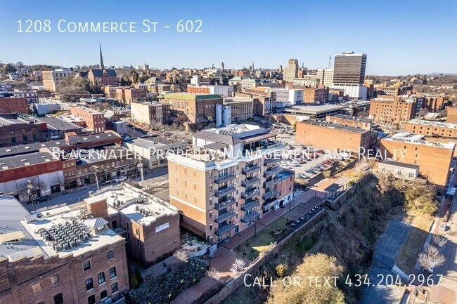 Photo - 1208 Commerce St