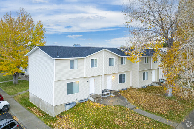 Building Photo - Cumorah Townhomes