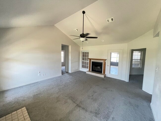 Photo - 2212 Peachwood Ct
