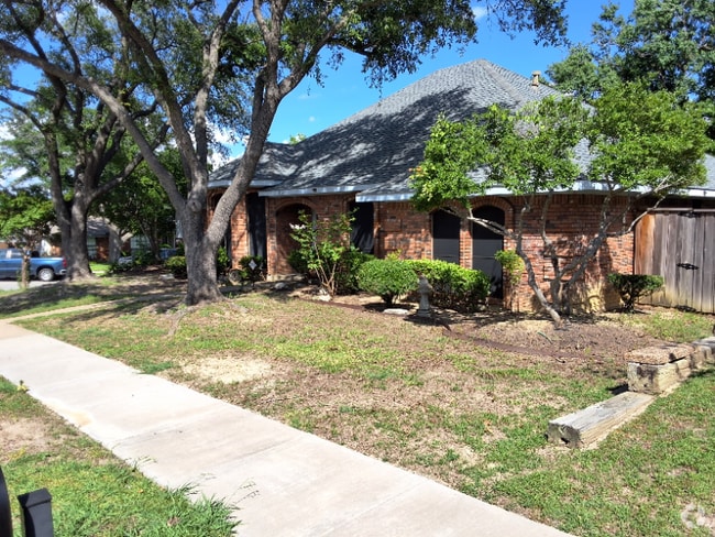 Building Photo - 1710 Buena Vista Ave Rental