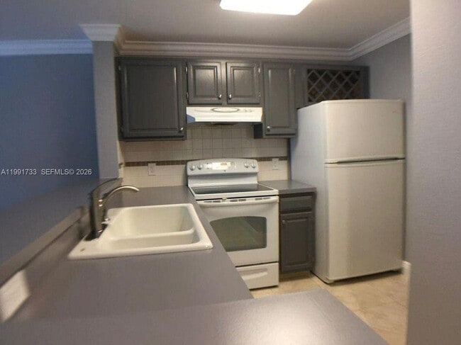 Photo - 1780 Palm Cove Blvd Unidad 6-202