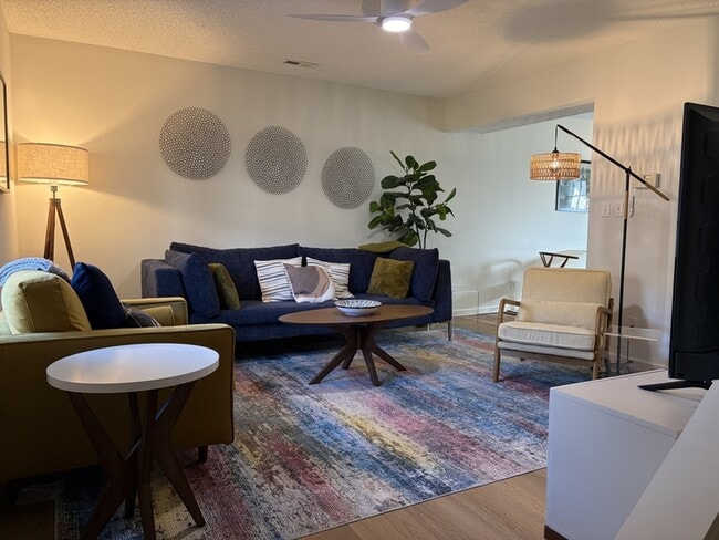 Building Photo - 2630 Kantz Dr