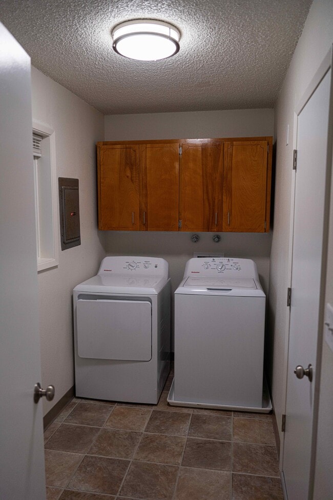 Photo - 1223 E 5th St