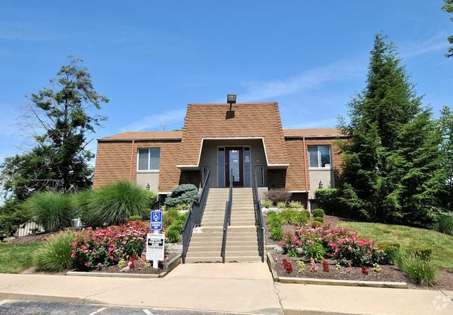 Building Photo - Northgate Meadows Rental