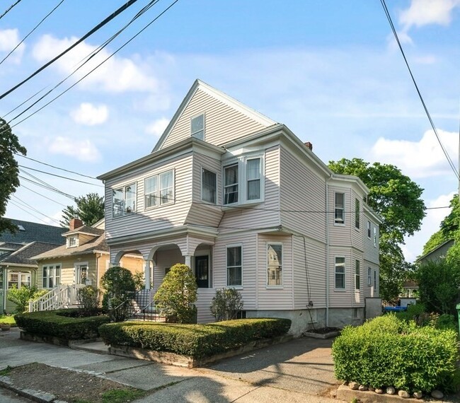 Photo - 44 Greenleaf Ave Unit 1