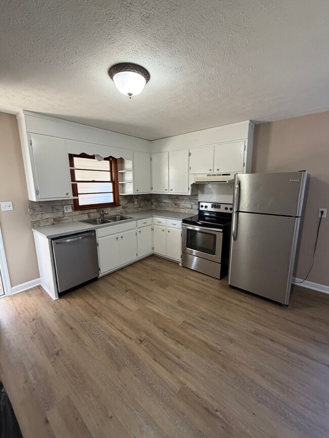 Photo - 1842 Orchard Dr