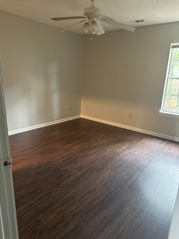 Photo - 622 4th St NE Unidad Highland 4