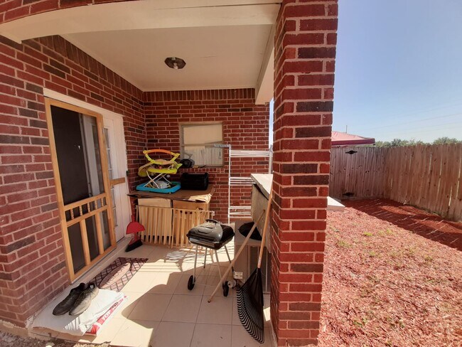 1409 W Kiwi Ave Unit 4