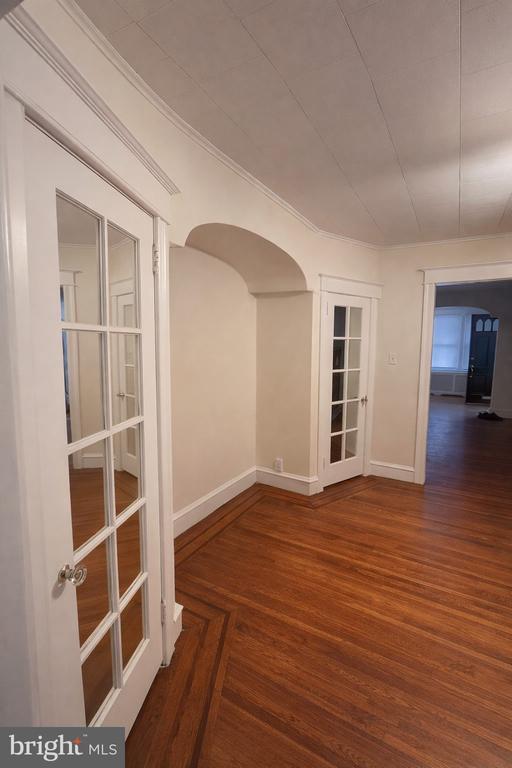 Photo - 652 Jamestown Ave.