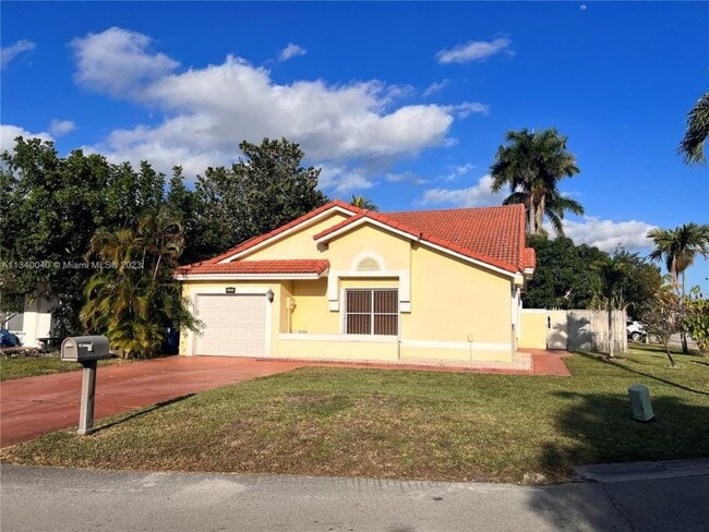 3 bedroom in Miami Gardens FL 33055 - 3 bedroom in Miami Gardens FL 33055 House