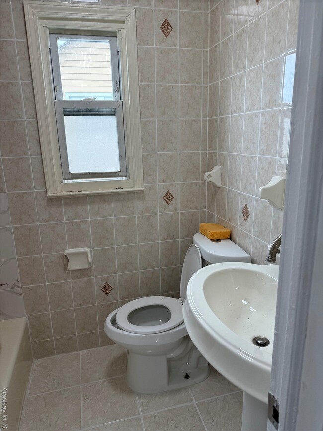 Photo - 119-24 199th St