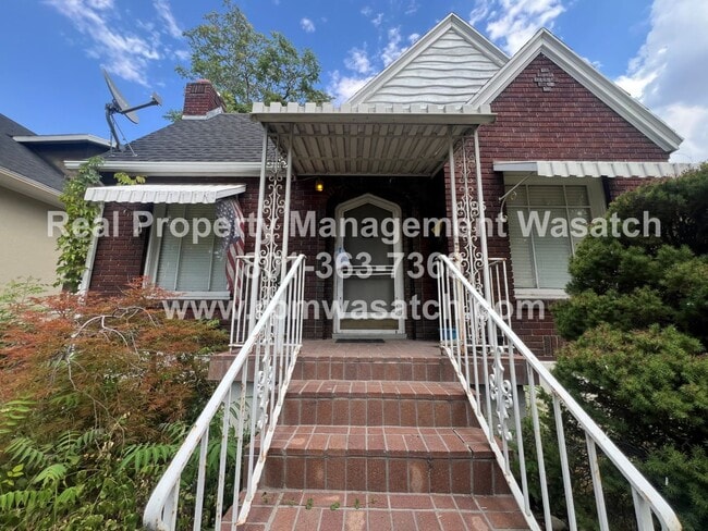 Building Photo - 1105 S 700 E
