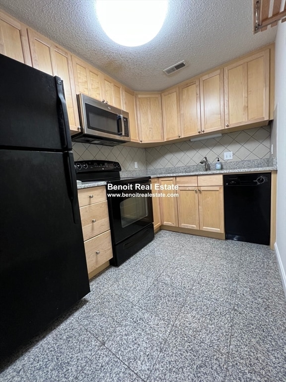 Photo - 2456 Massachusetts Ave Unit 302