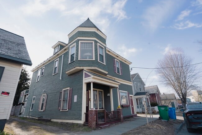 En la actualidad - 167 N Union St