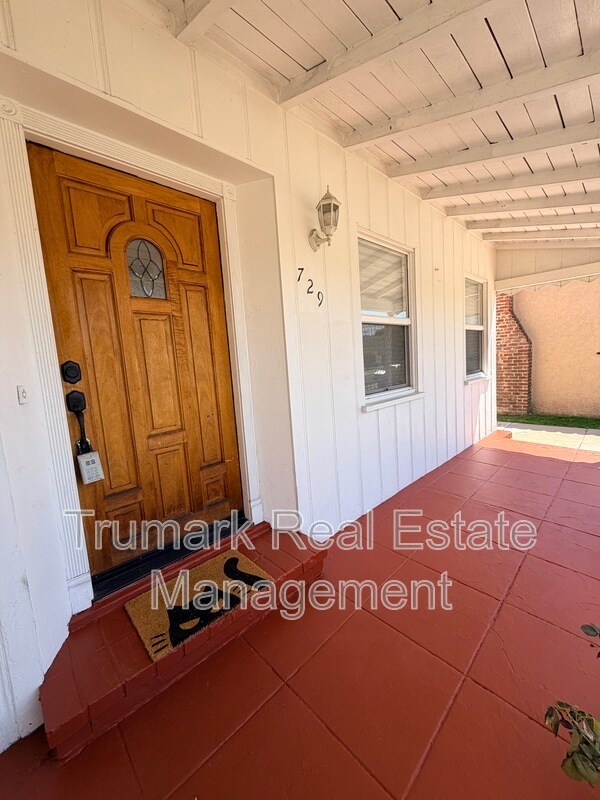 Photo - 729 South St