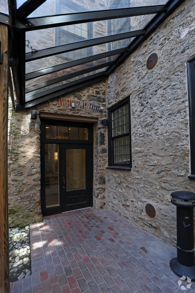 Canal House - Canal House