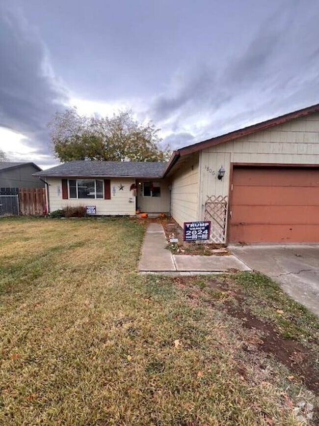 Building Photo - Non-Refundable & Security Deposit Total: $... Rental