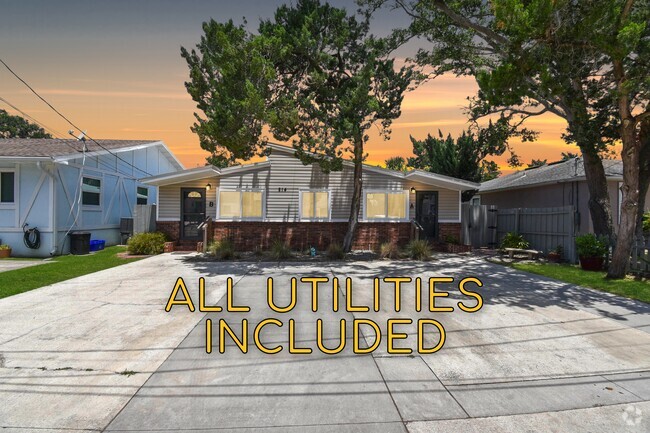 Building Photo - 214 9th St Unit B Rental