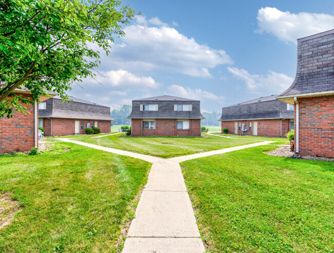 Building Photo - Ridgewood Court Rental