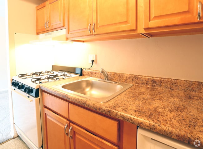 Photo - Summit Place Apartments