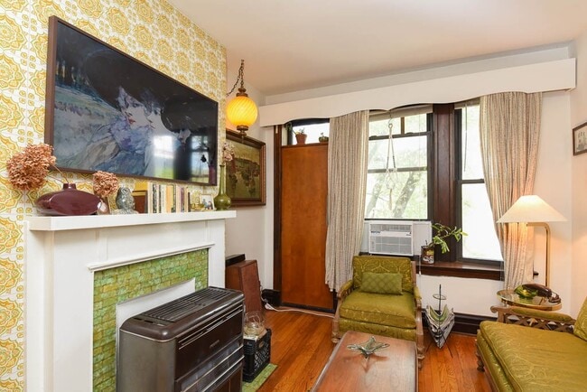 Photo - 2819 W Shakespeare Ave Unidad 2F