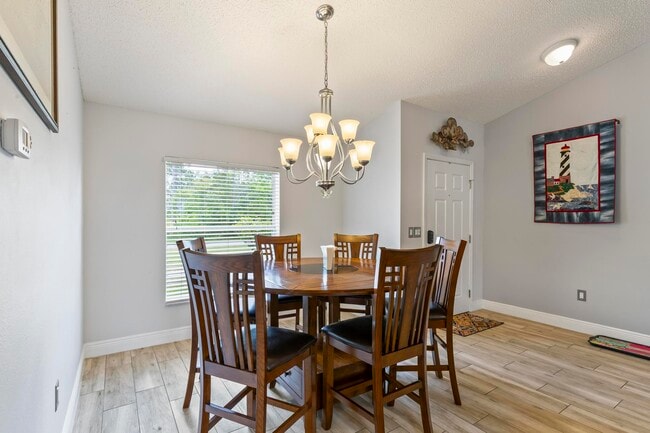 Photo - 36 Slocum Path Casa