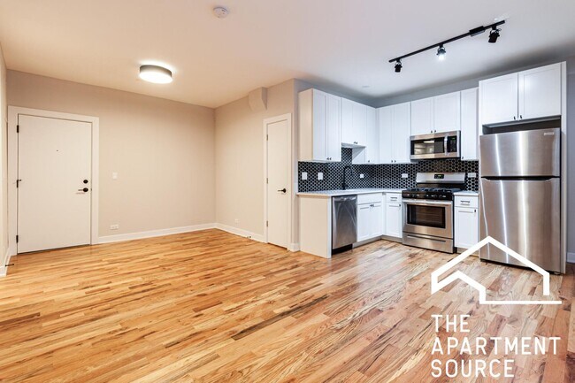 Photo - 653 W Wrightwood Ave