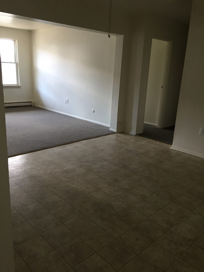 Crestwood Apartments For Rent in Middletown, NY