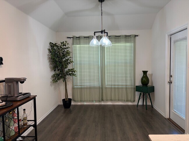 Photo - 3313 Waldrop Dr