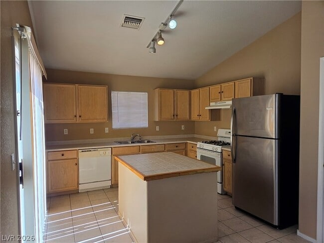 625 Alecandro Daniel Ave
